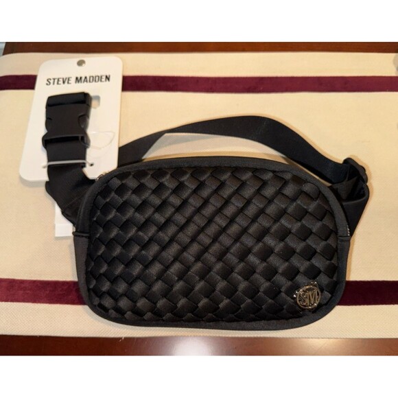 Steve Madden Handbags - Steve Madden Black Belt Bag/Fanny Pack/ Crossbody Adjustable NWT